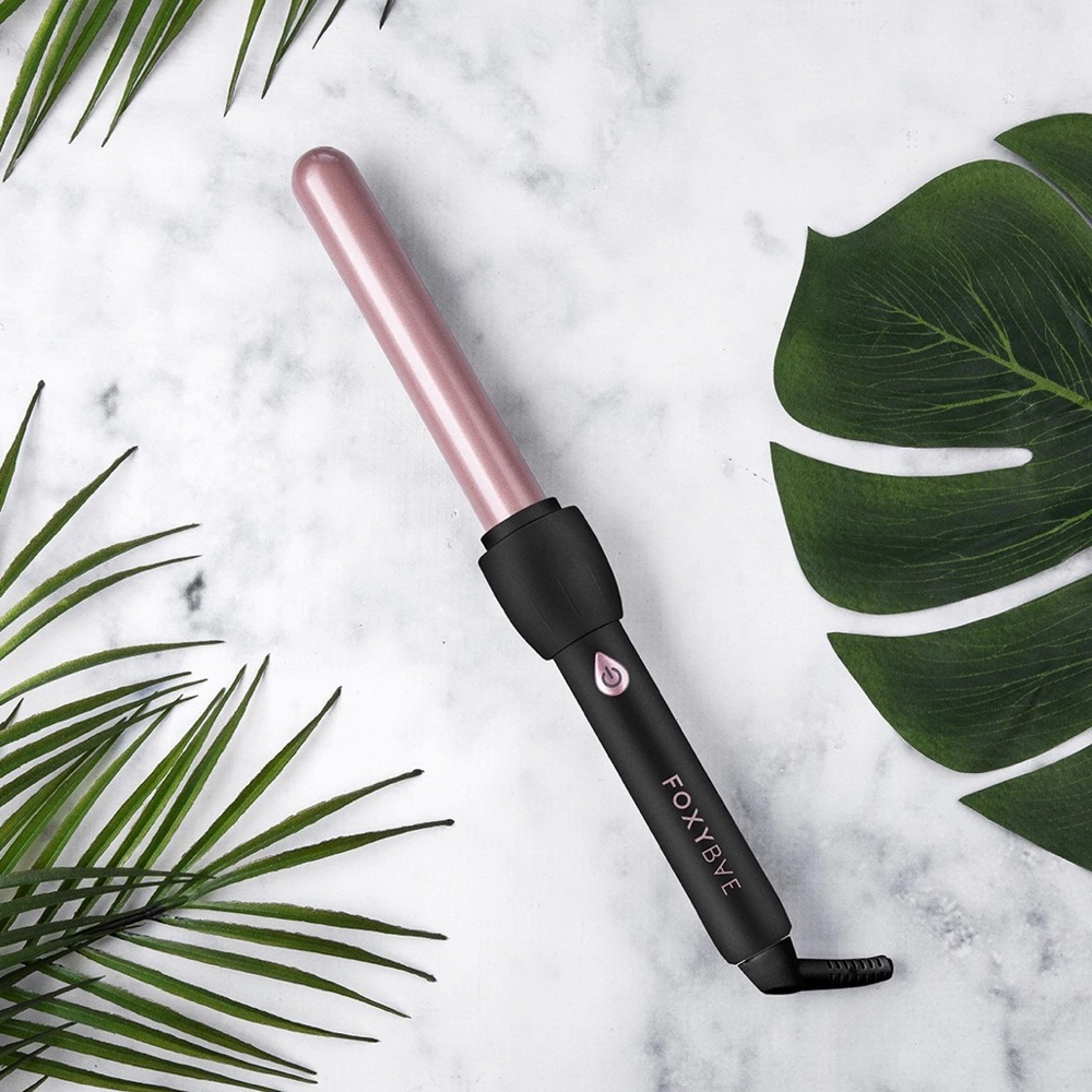 NEW IN BOX FoxyBae $99 Rose Gold Curling Wand